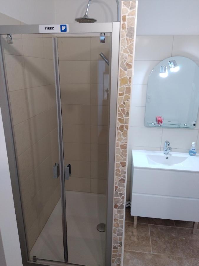 Maison De Village Confortable Entierement Renovee Saint-Just  Zewnętrze zdjęcie